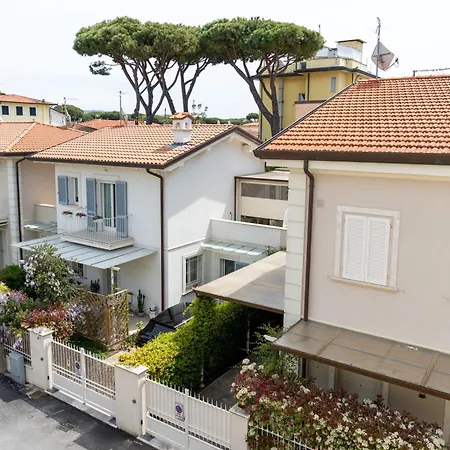 Vacation With 3 Separate And Private Parking Appartement *