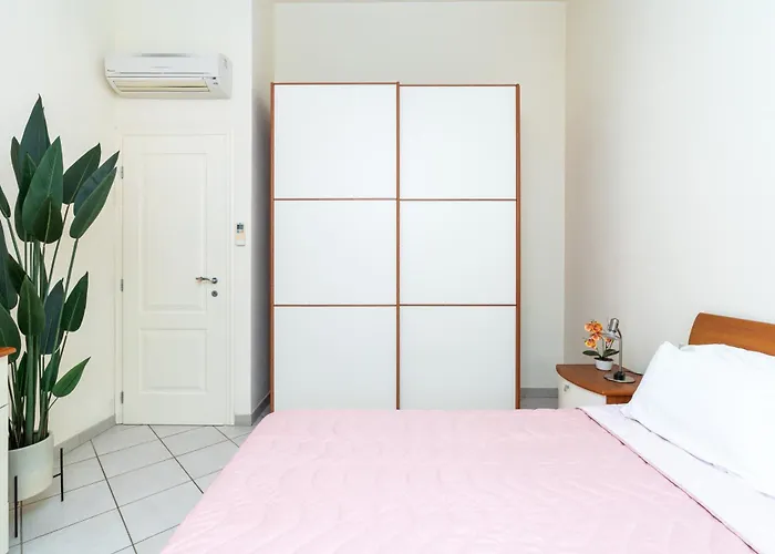 Vacation With 3 Separate And Private Parking Appartement *