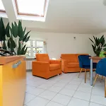 Vacation With 3 Separate And Private Parking Appartement Marina di Pietrasanta