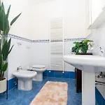 Vacation With 3 Separate And Private Parking Appartement Marina di Pietrasanta