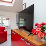 Appartement Vacation With 3 Separate And Private Parking *