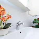 Appartement Vacation With 3 Separate And Private Parking *