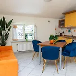 Appartement Vacation With 3 Separate And Private Parking *