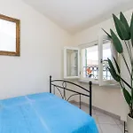 Vacation With 3 Separate And Private Parking Appartement