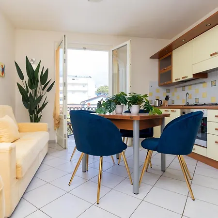 Vacation With 3 Separate And Private Parking * Marina di Pietrasanta