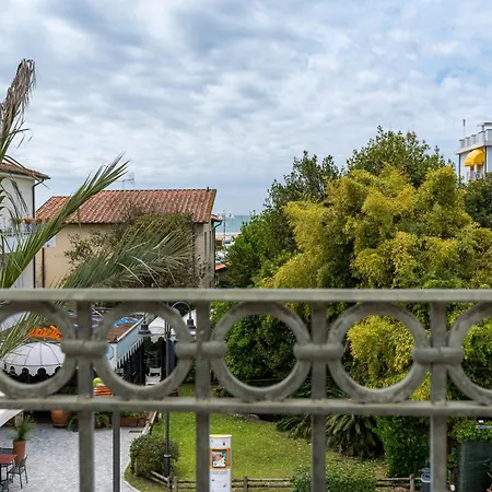 Appartement Vacation With 3 Separate And Private Parking Marina di Pietrasanta