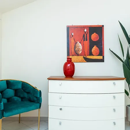 Vacation With 3 Separate And Private Parking Appartement