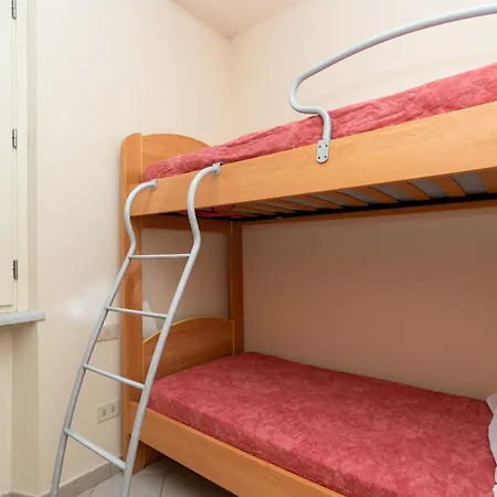 Vacation With 3 Separate And Private Parking Appartement