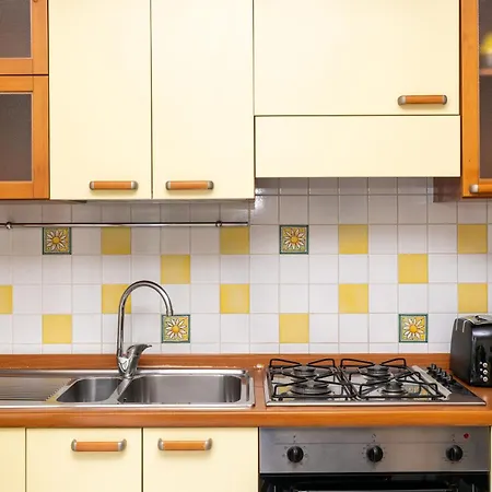 Vacation With 3 Separate And Private Parking *