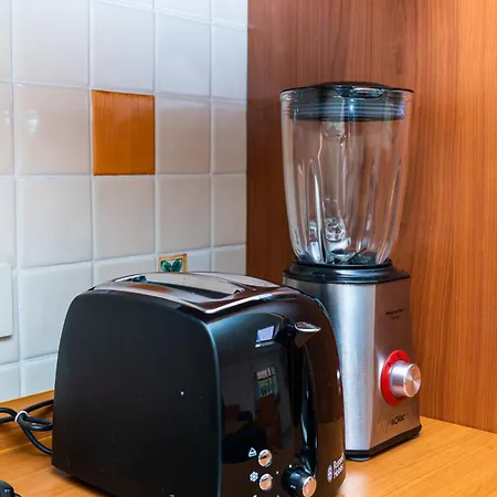 Vacation With 3 Separate And Private Parking Appartement