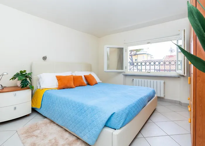 Vacation With 3 Separate And Private Parking * Marina di Pietrasanta